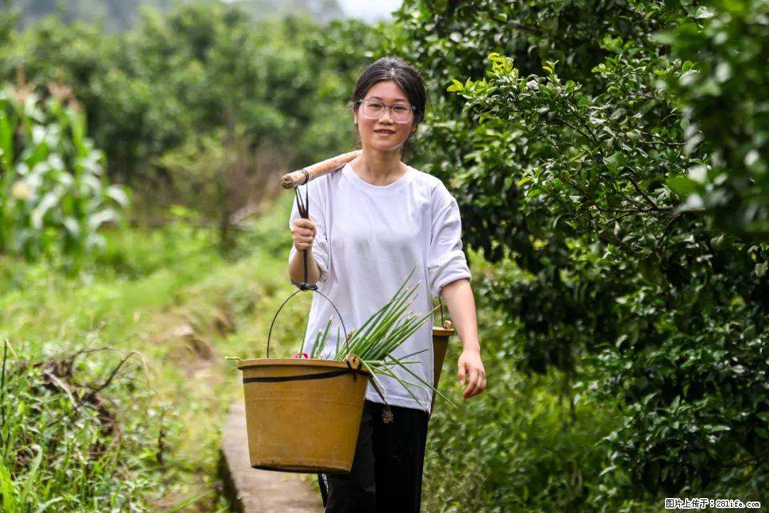 全网追的“扁担女孩”,找了一份暑假工,时薪12元 - 潮州生活资讯 - 潮州28生活网 chaozhou.28life.com